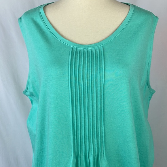 Lands' End Mint Green Front Pleated Tank Top - Size XL - Picture 2 of 10